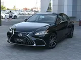 Lexus ES 250 Progressive 2025 года за 29 474 900 тг. в Атырау