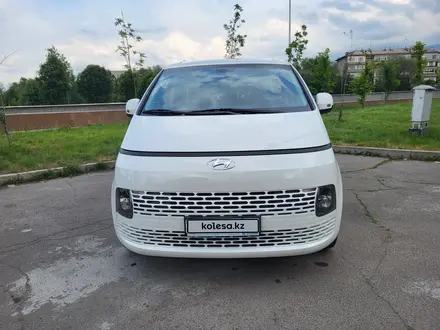 Hyundai Staria 2022 годаүшін22 000 000 тг. в Алматы – фото 3