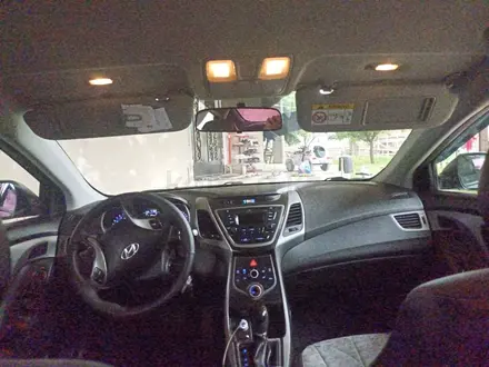 Hyundai Elantra 2014 года за 6 000 000 тг. в Шымкент – фото 2