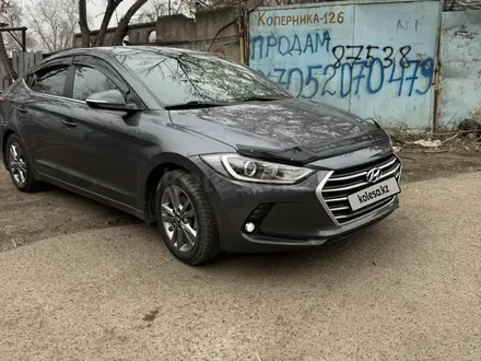 Hyundai Elantra 2018 года за 7 000 000 тг. в Алматы – фото 2