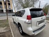Toyota Land Cruiser Prado 2011 годаfor10 000 000 тг. в Актобе – фото 3