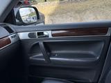 Volkswagen Touareg 2006 года за 5 600 000 тг. в Шымкент – фото 4