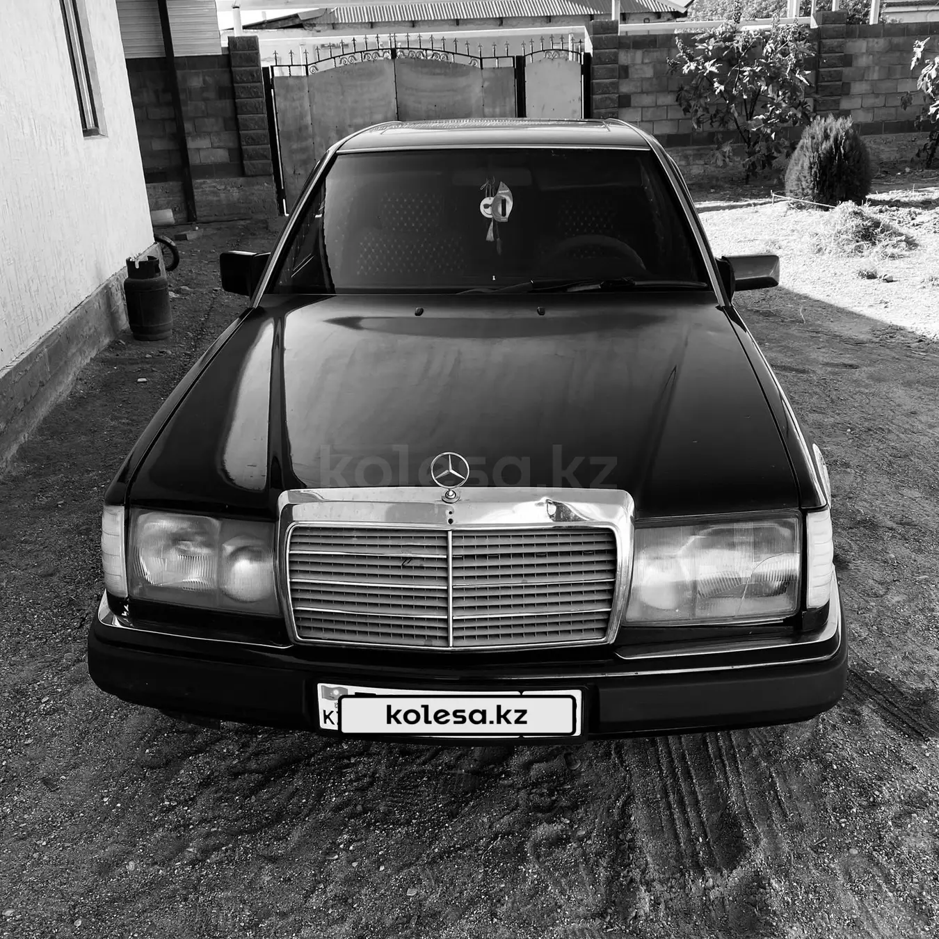 Mercedes-Benz E-Class, 1993