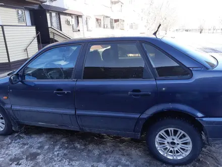 Volkswagen Passat 1994 года за 1 600 000 тг. в Аксу – фото 5