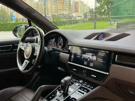 Porsche Cayenne 2018 года за 30 000 000 тг. в Алматы – фото 16