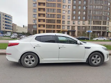 Kia K5 2014 года за 6 600 000 тг. в Астана – фото 2