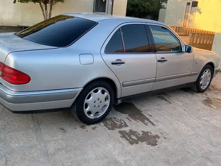 Mercedes-Benz E 320 1996 года за 3 400 000 тг. в Актау – фото 8