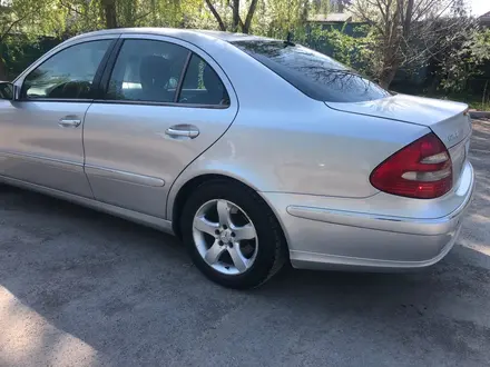 Mercedes-Benz E 320 2003 года за 7 900 000 тг. в Павлодар – фото 4