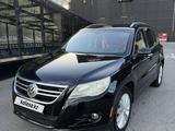 Volkswagen Tiguan 2010 года за 5 600 000 тг. в Шымкент