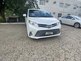 Toyota Sienna 2017 года за 12 500 000 тг. в Актобе – фото 3