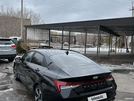 Hyundai Elantra 2022 года за 10 500 000 тг. в Караганда – фото 8