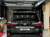 Lexus LX 570 2016 годаfor35 000 000 тг. в Караганда