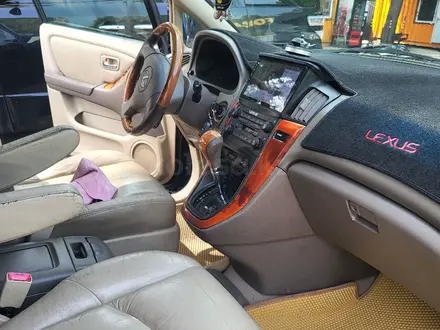 Lexus RX 300 2001 года за 5 300 000 тг. в Алматы – фото 7