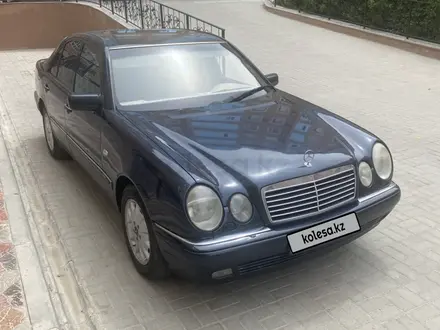 Mercedes-Benz E 280 1997 года за 3 000 000 тг. в Актау – фото 5