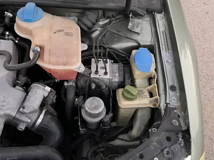 Volkswagen Passat 2002 года за 2 500 000 тг. в Алматы – фото 16