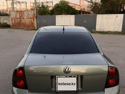 Volkswagen Passat 2002 года за 2 500 000 тг. в Алматы – фото 30
