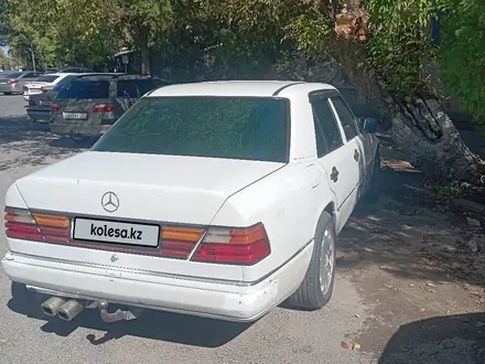 Mercedes-Benz E 230 1991 года за 1 300 000 тг. в Шымкент – фото 8