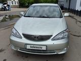 Toyota Camry 2004 годаүшін4 800 000 тг. в Астана – фото 2