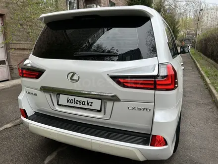 Lexus LX 570 2018 года за 55 000 000 тг. в Алматы – фото 17