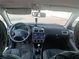 Toyota Avensis 2002 года за 2 335 000 тг. в Уральск – фото 5