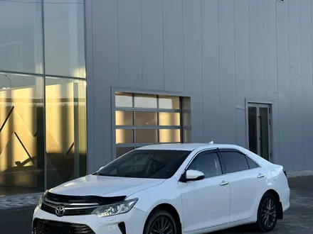 Toyota Camry 2015 года за 12 700 000 тг. в Шымкент