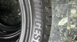 Bridgestone Turanza T005A 235/45 R18 94 W за 110 000 тг. в Алматы