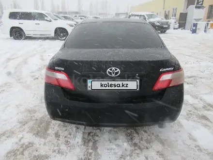 Toyota Camry 2007 года за 4 449 000 тг. в Актобе – фото 2