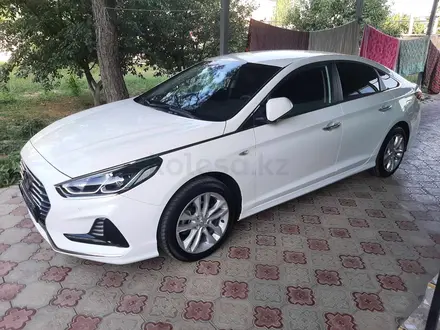 Hyundai Sonata 2019 года за 8 500 000 тг. в Шымкент – фото 2