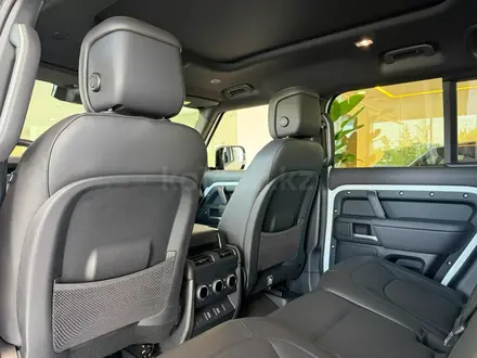 Land Rover Defender X-Dynamic SE 2026 года за 82 553 000 тг. в Астана – фото 12