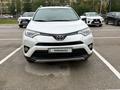 Toyota RAV4 2018 годаүшін12 700 000 тг. в Актобе – фото 4