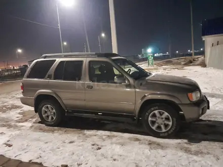 Nissan Pathfinder 2003 года за 3 300 000 тг. в Атырау – фото 2