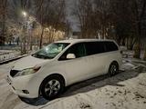 Toyota Sienna 2011 годаfor9 200 000 тг. в Астана