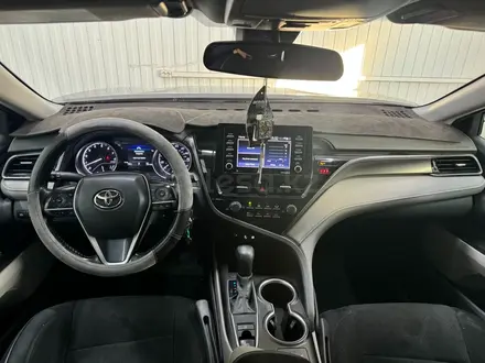 Toyota Camry 2020 года за 9 270 000 тг. в Астана – фото 8