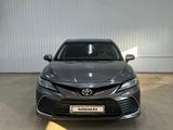 Toyota Camry 2020 года за 9 270 000 тг. в Астана – фото 2