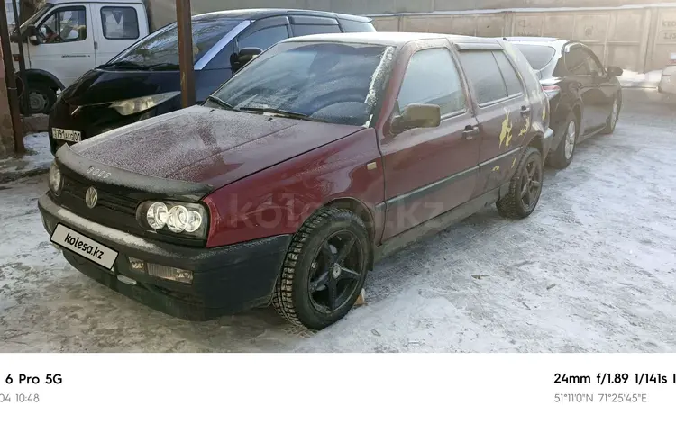 Volkswagen Golf 1993 годаfor900 000 тг. в Астана