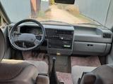 Volkswagen Multivan 1994 года за 3 800 000 тг. в Актобе – фото 2