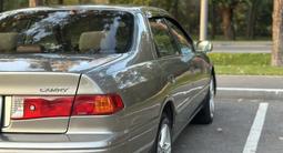 Toyota Camry 2000 года за 3 500 000 тг. в Алматы – фото 5