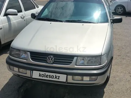 Volkswagen Passat 1995 года за 2 500 000 тг. в Шымкент – фото 4