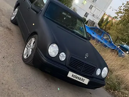 Mercedes-Benz E 200 1999 года за 2 400 000 тг. в Рудный – фото 8