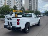 Chevrolet Silverado 2022 года за 18 000 000 тг. в Астана – фото 2