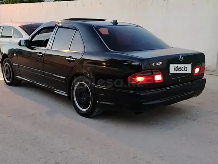 Mercedes-Benz E 320 1999 года за 1 500 000 тг. в Актау