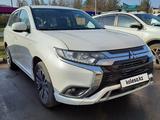 Mitsubishi Outlander 2022 года за 11 600 000 тг. в Уральск – фото 2