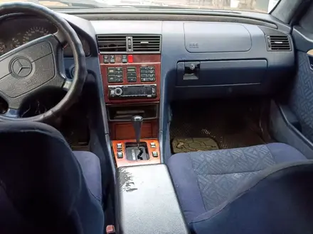 Mercedes-Benz C 280 1994 года за 555 555 тг. в Алматы – фото 2