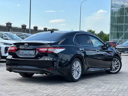 Toyota Camry 2019 года за 14 990 000 тг. в Алматы – фото 3