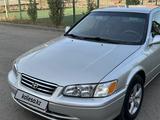 Toyota Camry 2001 годаfor4 500 000 тг. в Актобе – фото 4