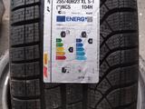 Шины Pirelli 255/40/-295/35/r23 Pzero Winter Rolls Royce за 990 000 тг. в Алматы