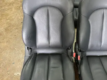 Салон сиденья на Мерседес CLK купе 209 за 1 000 тг. в Алматы – фото 3