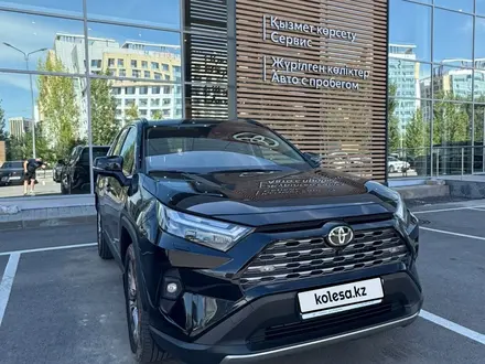 Toyota RAV4 2024 года за 18 000 000 тг. в Астана