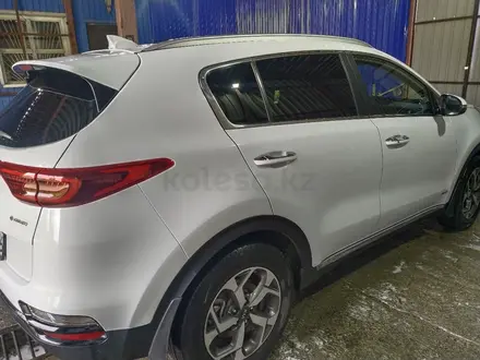 Kia Sportage 2020 года за 10 900 000 тг. в Усть-Каменогорск – фото 2
