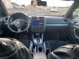 Volkswagen Jetta 2005 года за 2 000 000 тг. в Жанаозен – фото 5